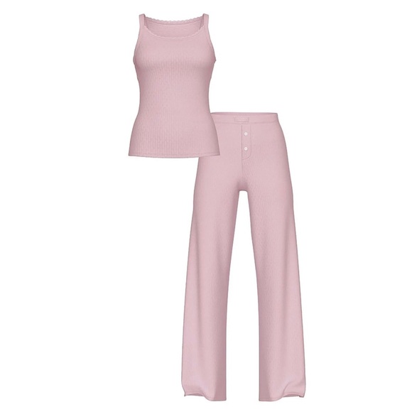 VICTORIA’S SECRET Women's Sleepwear Set. - Picture 4 of 4